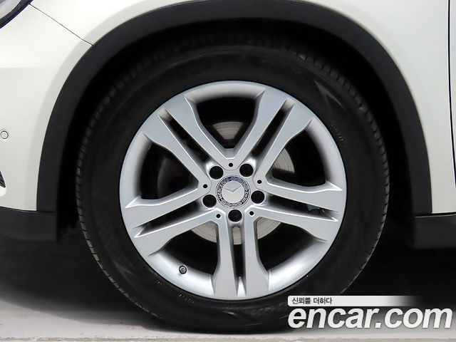 Mercedes-Benz GLA-Class GLA200 d 4MATIC