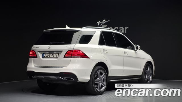 Mercedes-Benz GLE-Class GLE350 d 4MATIC