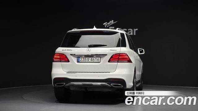 Mercedes-Benz GLE-Class GLE350 d 4MATIC