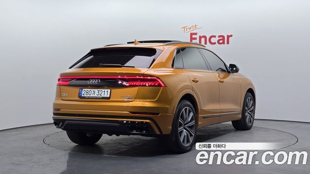 Audi Q8 55 TFSI Quattro Premium
