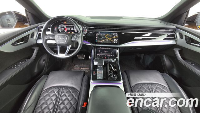 Audi Q8 55 TFSI Quattro Premium