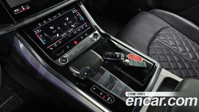 Audi Q8 55 TFSI Quattro Premium