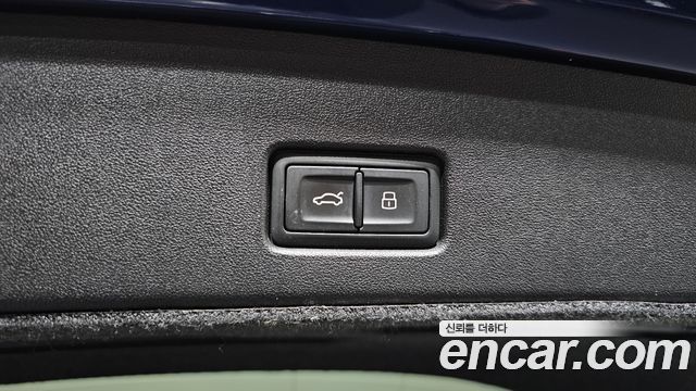 Audi Q4 e-tron 40 Premium