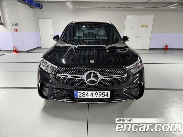 Mercedes-Benz GLC-Class GLC300 4MATIC AMG Line