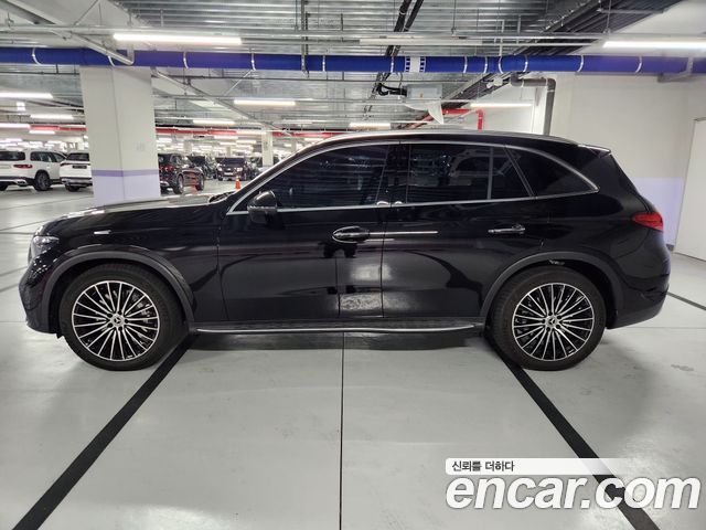 Mercedes-Benz GLC-Class GLC300 4MATIC AMG Line