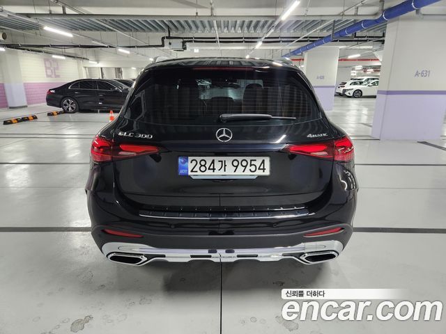 Mercedes-Benz GLC-Class GLC300 4MATIC AMG Line