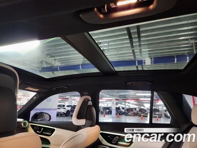 Mercedes-Benz GLC-Class GLC300 4MATIC AMG Line