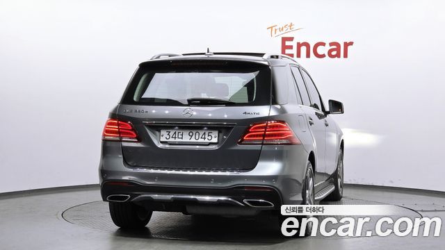 Mercedes-Benz GLE-Class GLE350 d 4MATIC Premium
