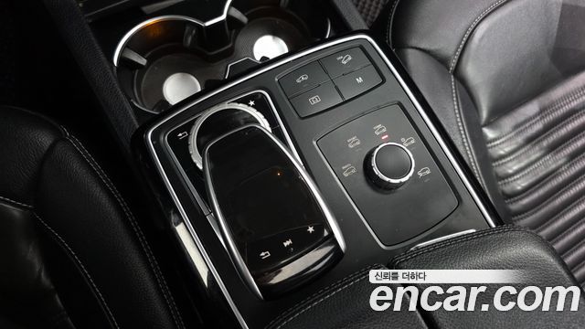 Mercedes-Benz GLE-Class GLE350 d 4MATIC Premium
