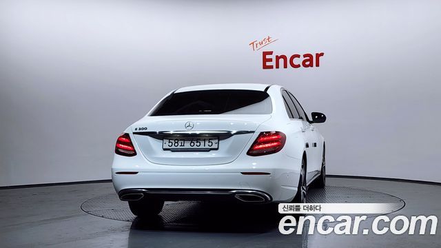 Mercedes-Benz E-Class E300 Avantgarde
