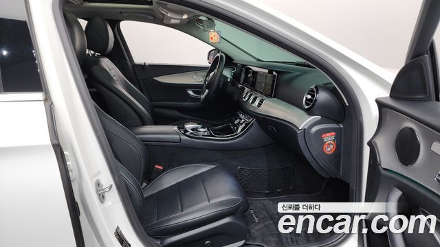 Mercedes-Benz E-Class E300 Avantgarde