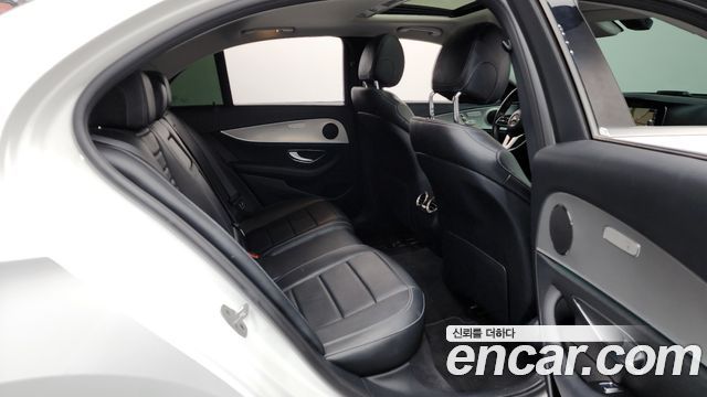 Mercedes-Benz E-Class E300 Avantgarde
