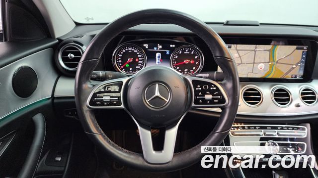 Mercedes-Benz E-Class E300 Avantgarde