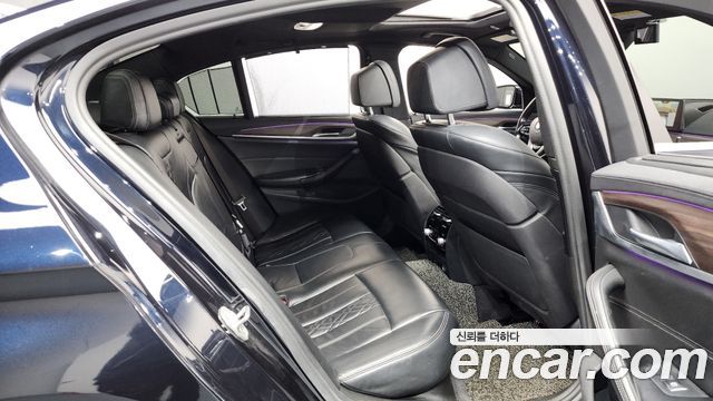 BMW 5-Series 520d xDrive M Sport Package Plus