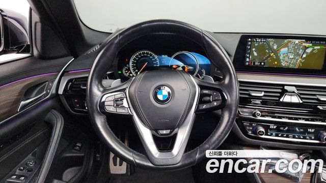 BMW 5-Series 520d xDrive M Sport Package Plus