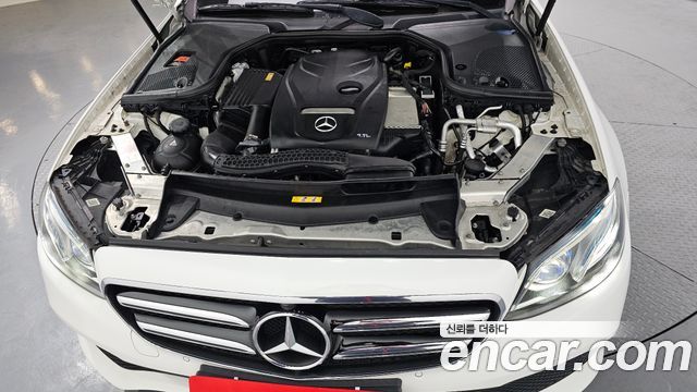 Mercedes-Benz E-Class E300 Avantgarde