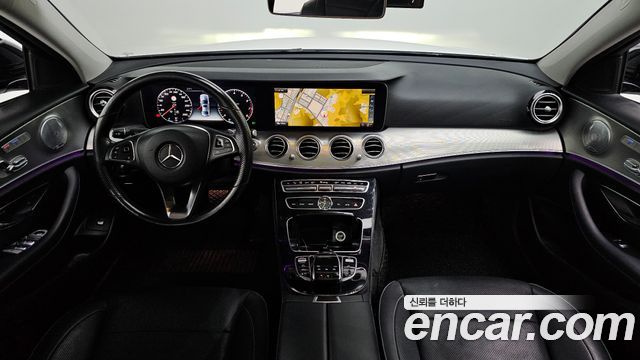 Mercedes-Benz E-Class E300 Avantgarde