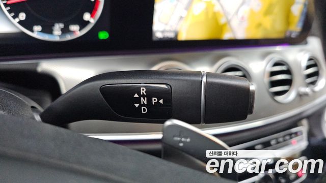 Mercedes-Benz E-Class E300 Avantgarde