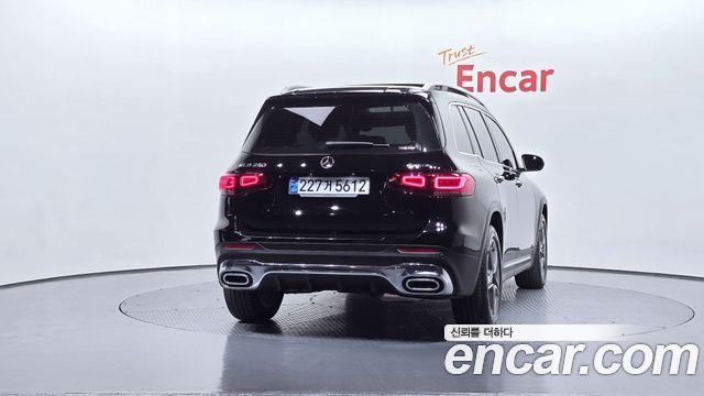 Mercedes-Benz GLB-Class GLB250 4MATIC