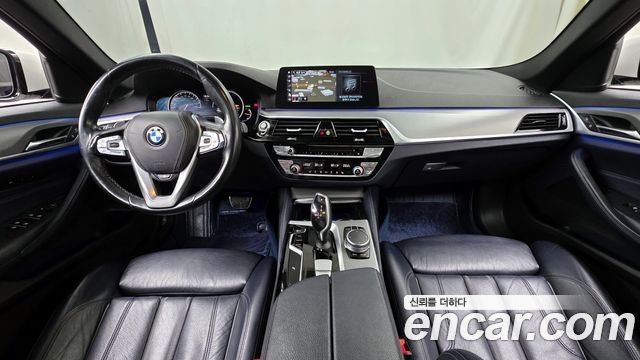 BMW 5-Series 520d M Sport package