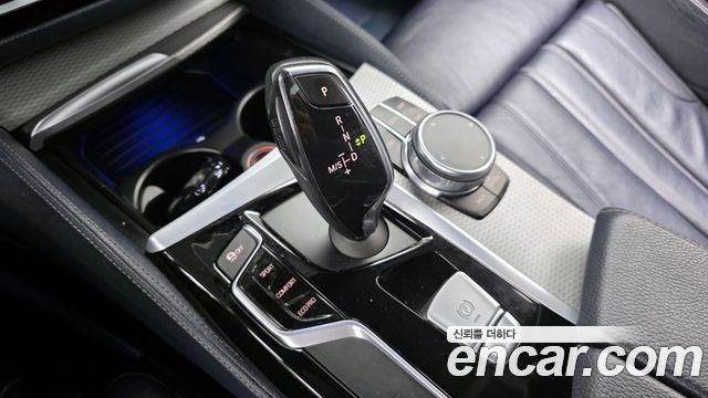 BMW 5-Series 520d M Sport package