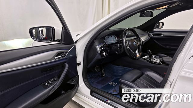BMW 5-Series 520d M Sport package