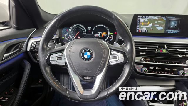 BMW 5-Series 520d M Sport package
