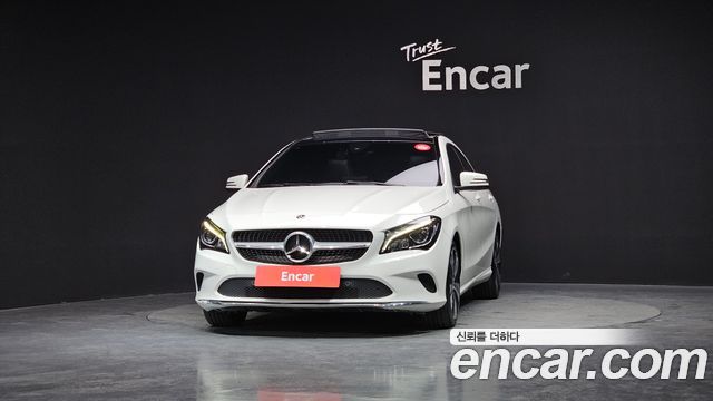 Mercedes-Benz CLA-Class CLA250 4MATIC