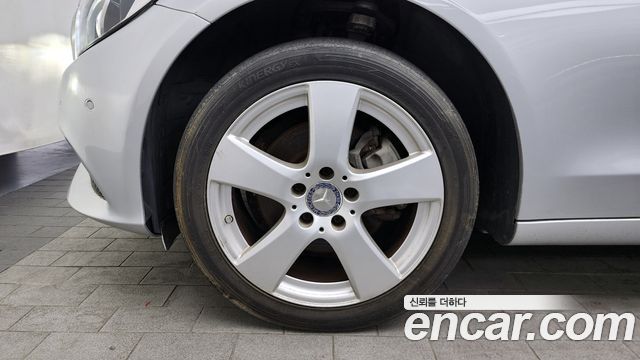 Mercedes-Benz C-Class C200