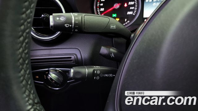 Mercedes-Benz C-Class C200
