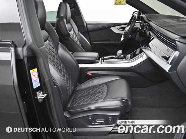 Audi Q8 55 TFSI Quattro Premium