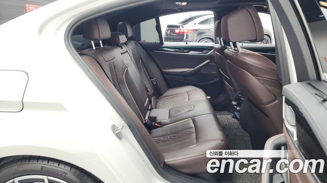 BMW 5-Series 530i M Sport Package