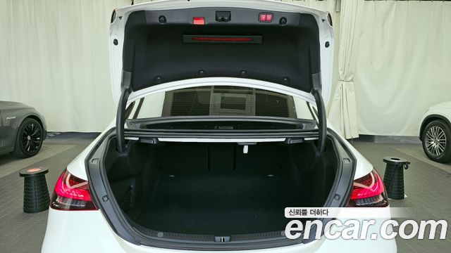 Mercedes-Benz E-Class E250 Avantgarde