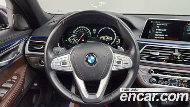 BMW 7-Series 740Li xDrive M Sport Package