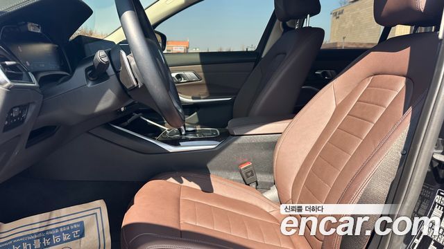 BMW 3-Series 320d Luxury