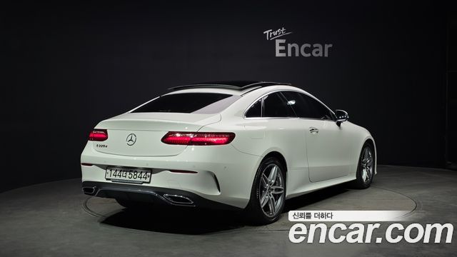 Mercedes-Benz E-Class E220d Coupe