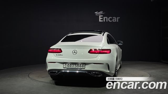 Mercedes-Benz E-Class E220d Coupe