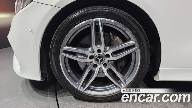 Mercedes-Benz E-Class E220d Coupe