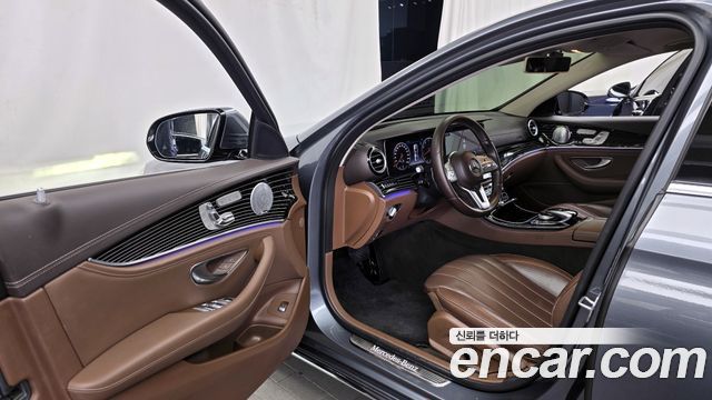 Mercedes-Benz E-Class E400 4MATIC Exclusive
