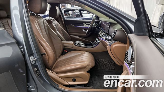 Mercedes-Benz E-Class E400 4MATIC Exclusive