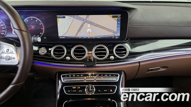 Mercedes-Benz E-Class E400 4MATIC Exclusive