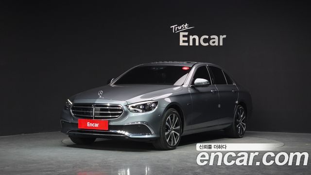Mercedes-Benz E-Class E300e 4MATIC Exclusive