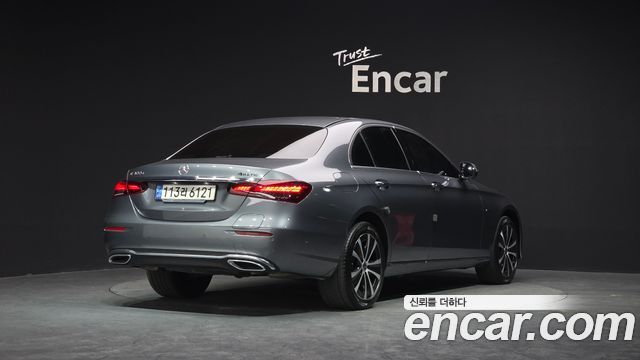 Mercedes-Benz E-Class E300e 4MATIC Exclusive