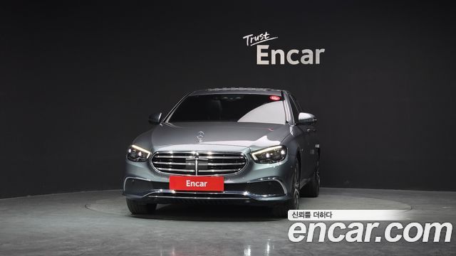 Mercedes-Benz E-Class E300e 4MATIC Exclusive