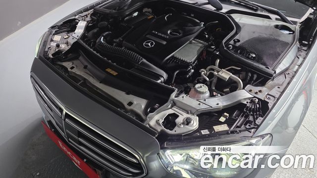 Mercedes-Benz E-Class E300e 4MATIC Exclusive