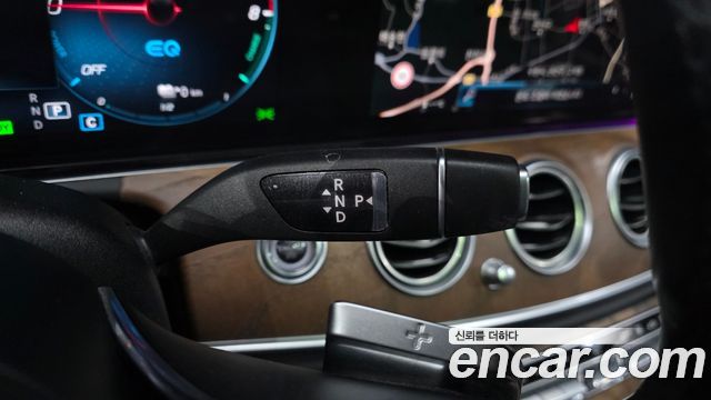 Mercedes-Benz E-Class E300e 4MATIC Exclusive