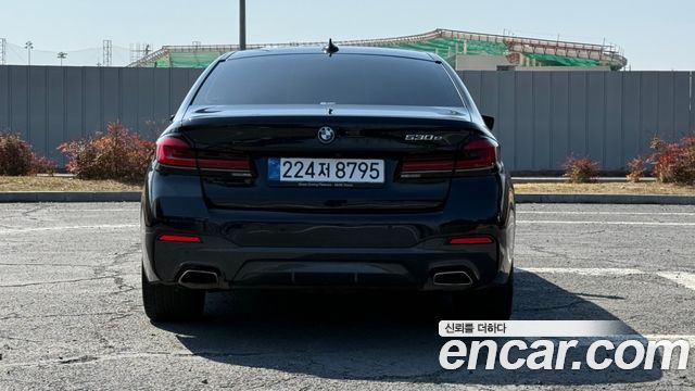 BMW 5-Series 530e M Sport