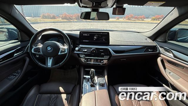 BMW 5-Series 530e M Sport