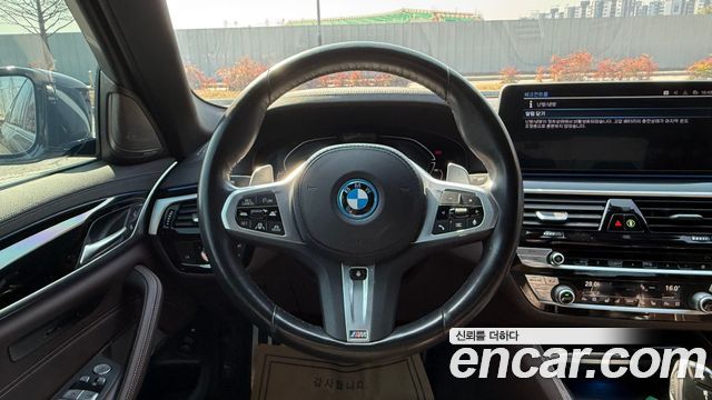 BMW 5-Series 530e M Sport