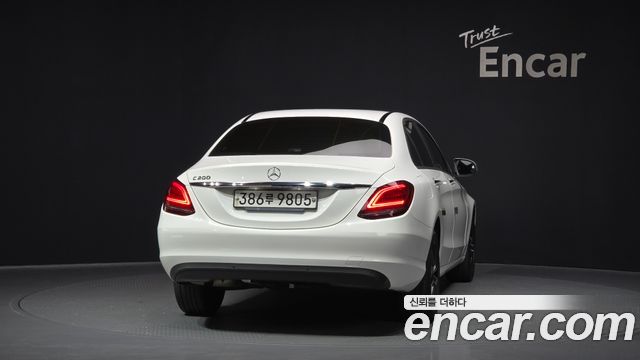 Mercedes-Benz C-Class C200